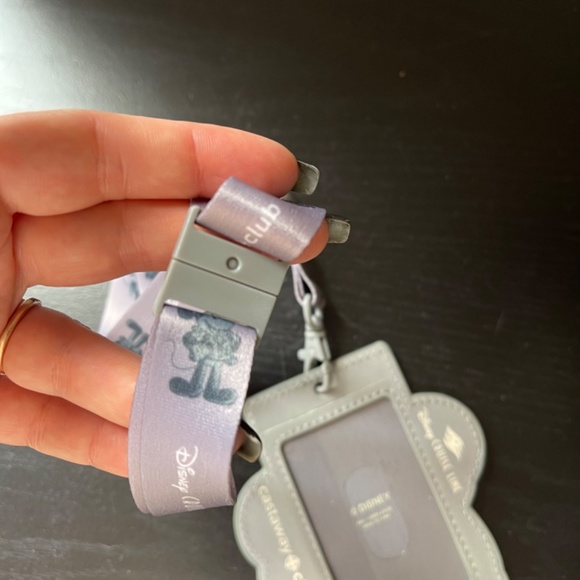 Disney Cruise Line DCL 25th Anniversary Platinum Lanyards Castaway Club - Picture 3 of 5